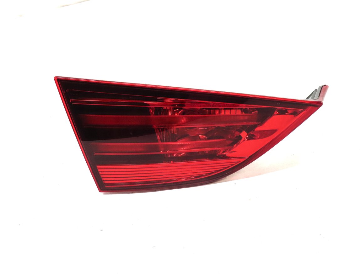 Thumbnail 2: 2012-2015 BMW X1 (E84) LEFT DRIVER REAR TRUNK INNER TAILLIGHT LIGHT LAMP