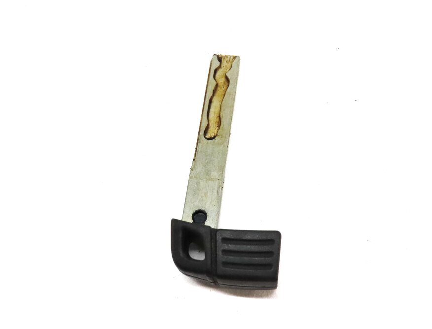 Thumbnail 5: 2014 BMW X1 (E84) FRONT LEFT DOOR LOCK CYLINDER & SKELETON KEY