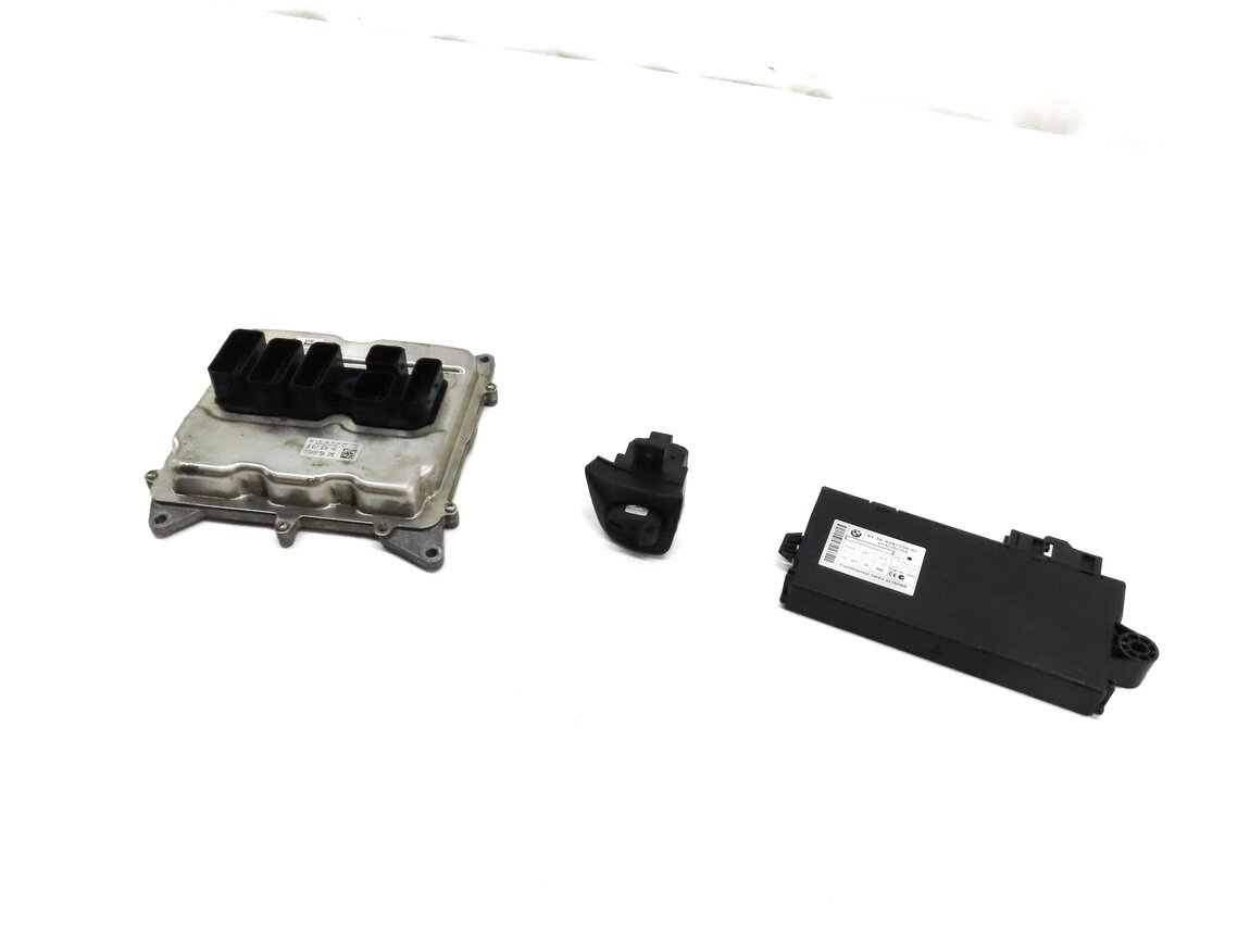 2014 BMW X1 (E84) 2.0L N20 TURBO IMMOBILIZER CAS3 ENGINE MODULE & KEY SET