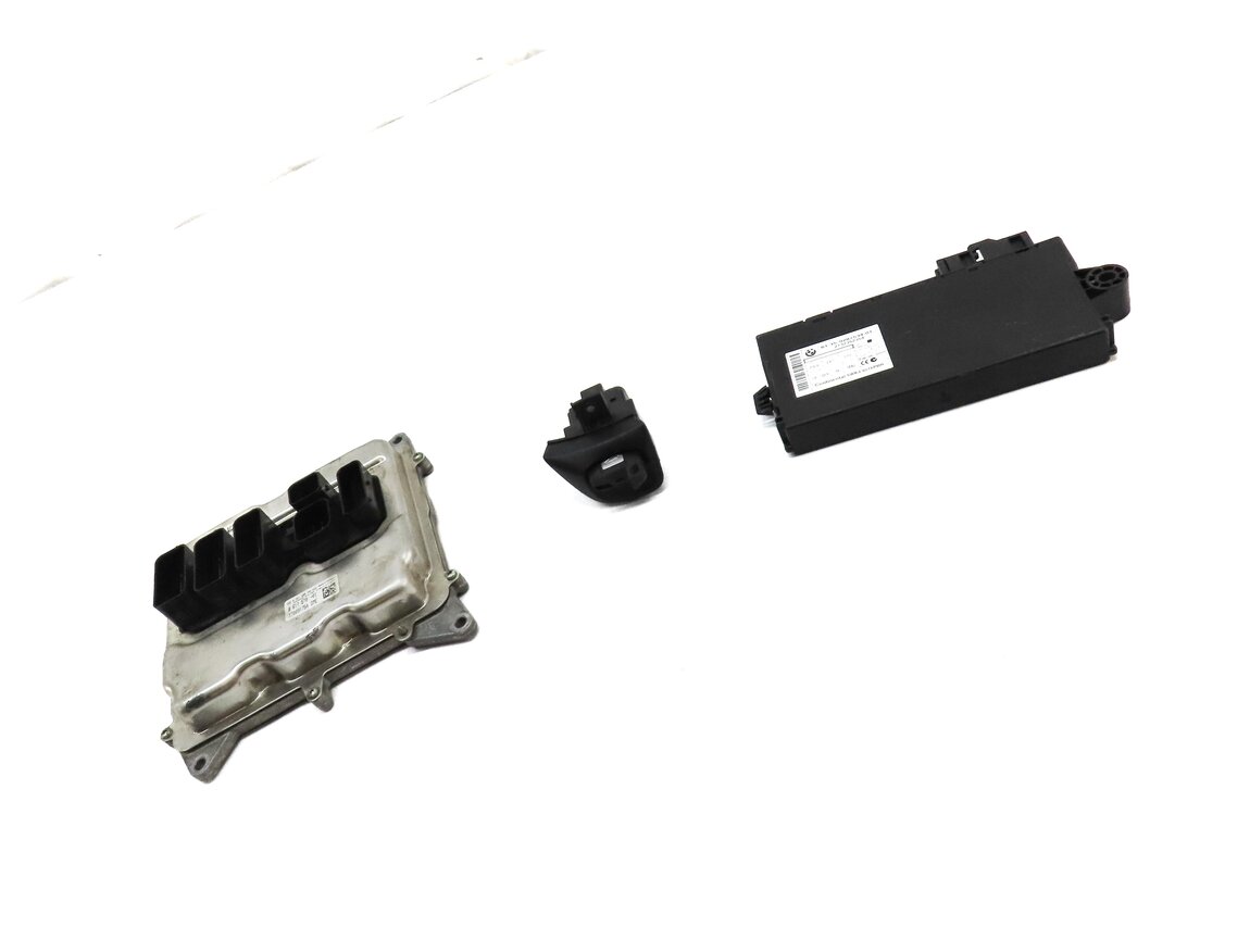 Thumbnail 3: 2014 BMW X1 (E84) 2.0L N20 TURBO IMMOBILIZER CAS3 ENGINE MODULE & KEY SET