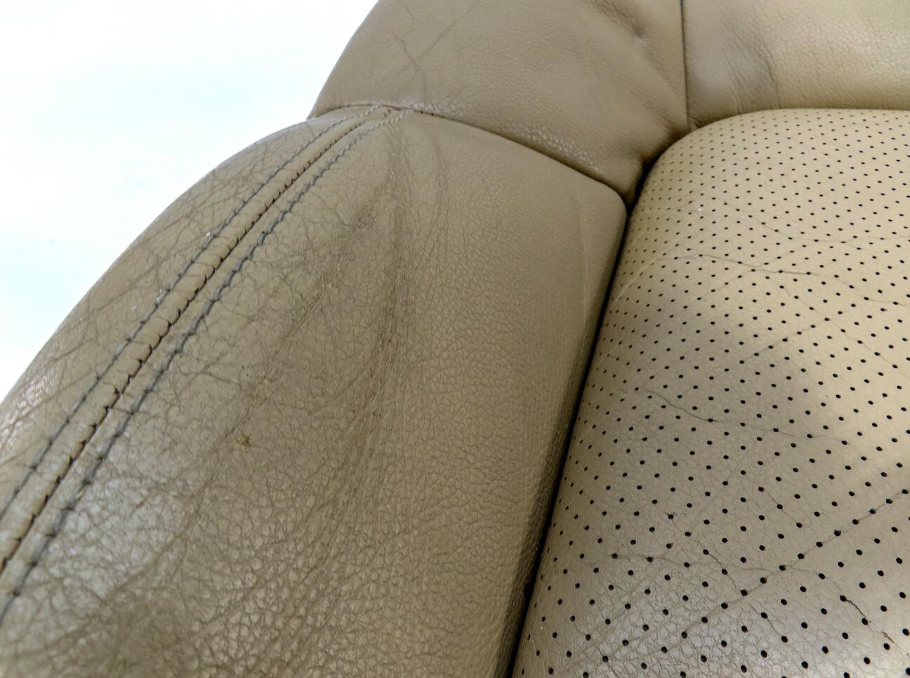 Thumbnail 8: 2011 PORSCHE CAYENNE 958 RIGHT PASSENGER LOWER BOTTOM HEATED SEAT CUSHION BEIGE