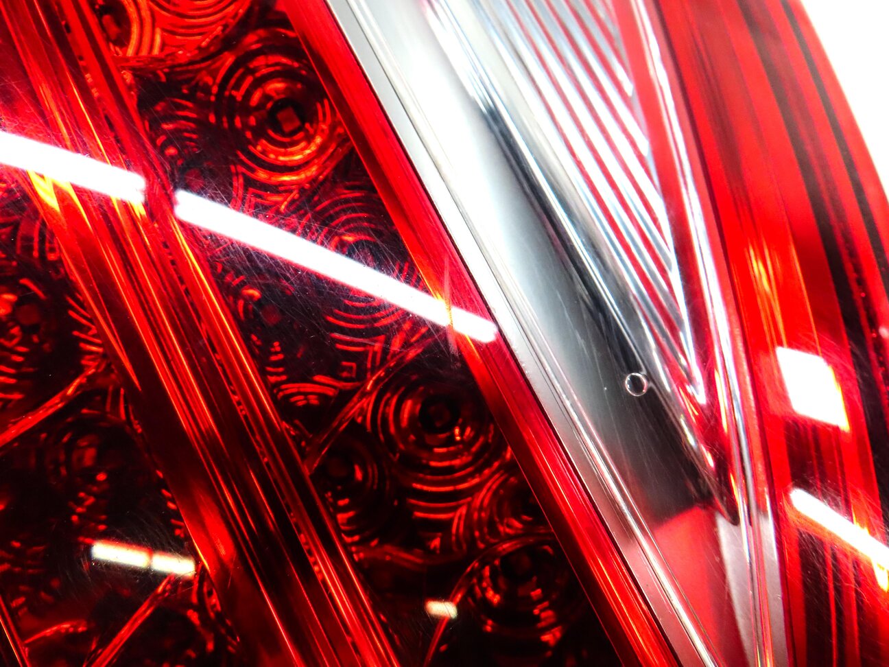 Thumbnail 7: 2011-2014 PORSCHE CAYENNE (958) LEFT DRIVER INNER TRUNK TAILLIGHT LIGHT LAMP