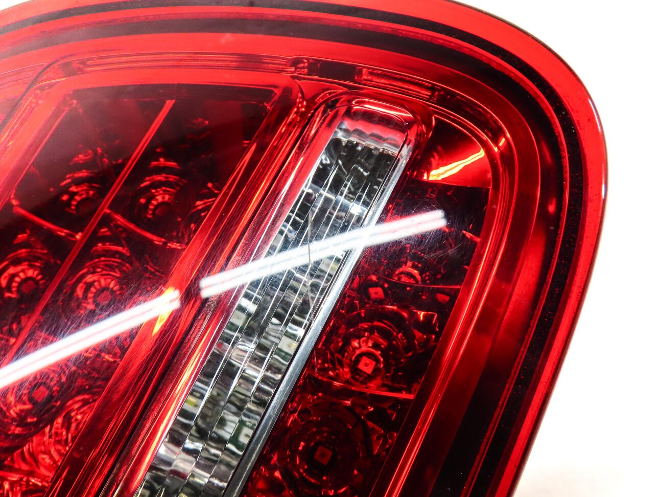Thumbnail 8: 2011-2014 PORSCHE CAYENNE (958) LEFT DRIVER INNER TRUNK TAILLIGHT LIGHT LAMP