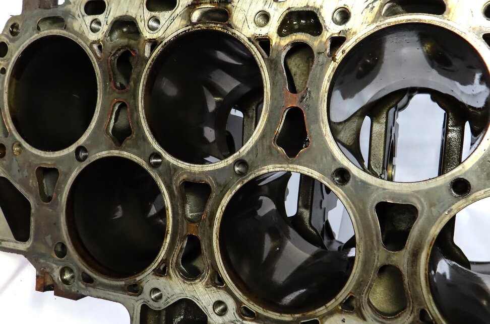 Thumbnail 13: 2011-2012 PORSCHE CAYENNE (958) 3.6L M55.02 VR6 ENGINE CYLINDER BLOCK (BARE)