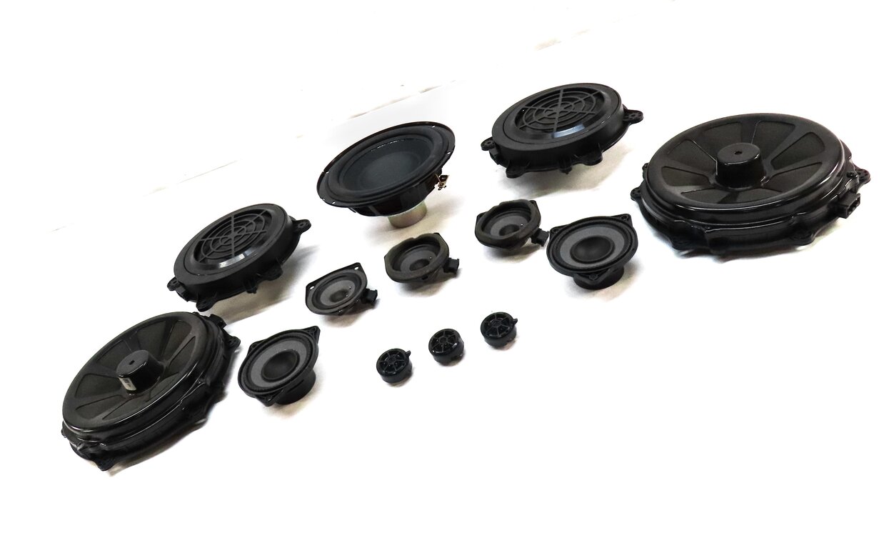 Thumbnail 3: 2011 PORSCHE CAYENNE (958) STEREO BOSE AUDIO SUB SUBWOOFER TWEETER SPEAKER SET13