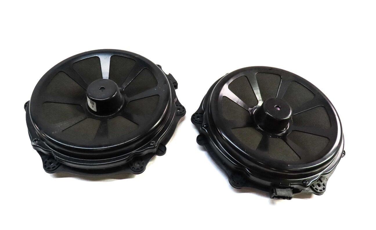 Thumbnail 5: 2011 PORSCHE CAYENNE (958) STEREO BOSE AUDIO SUB SUBWOOFER TWEETER SPEAKER SET13
