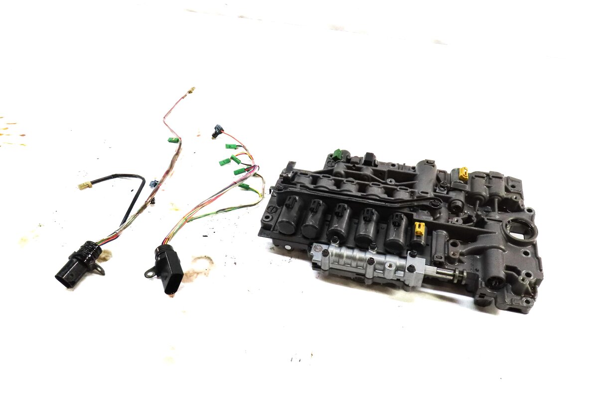 2011-2018 PORSCHE CAYENNE (958) A/T AUTO AUTOMATIC TRANSMISSION VALVE BODY
