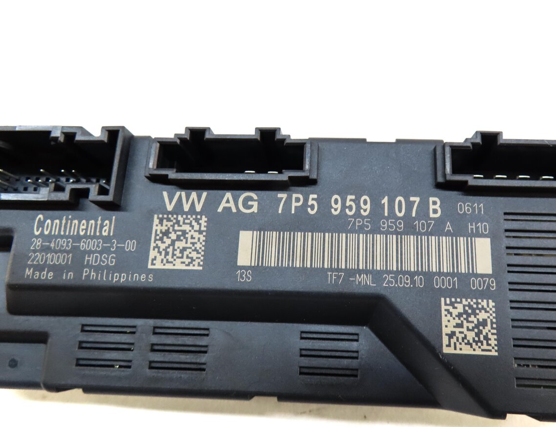 Thumbnail 4: 2011 PORSCHE CAYENNE (958) REAR TRUNK LIFT LIFTGATE CONTROL MODULE