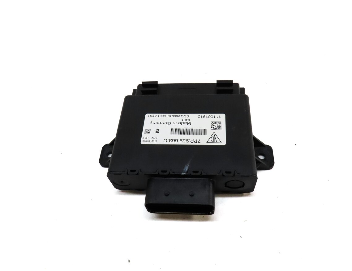 Thumbnail 2: 2011 PORSCHE CAYENNE (958) VOLTAGE CONVERTER CONTROL MODULE