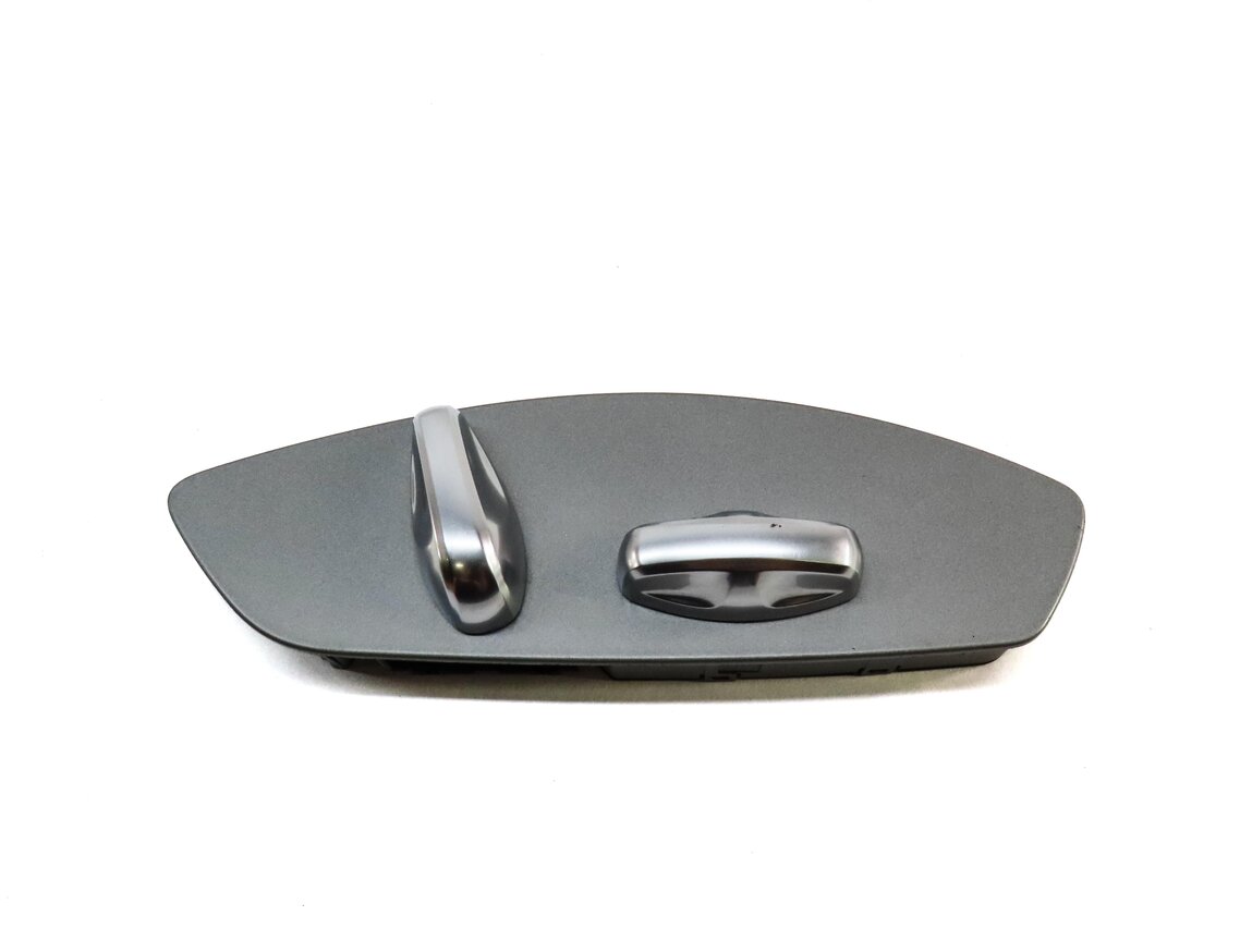 Thumbnail 4: 2011 PORSCHE CAYENNE (958) FRONT RIGHT PASSENGER SEAT ADJUST ADJUSTMENT SWITCH