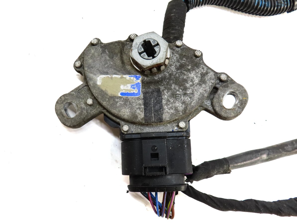 Thumbnail 5: 2011 PORSCHE CAYENNE (958) AUTO TRANSMISISON NEUTRAL SAFETY RANGE SWITCH