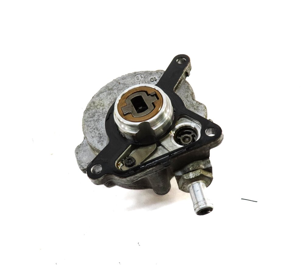 Thumbnail 3: 2011 PORSCHE CAYENNE (958) 3.6L VR6 ENGINE BRAKE VACUUM PUMP