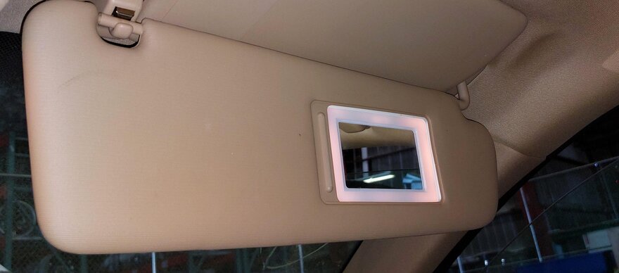 Thumbnail 3: 2011-2014 PORSCHE CAYENNE (958) FRONT LEFT & RIGHT SUNVISOR SHADE SET (BEIGE)