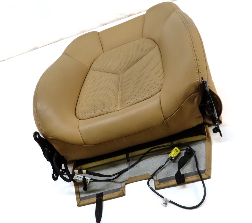Thumbnail 3: 2011 PORSCHE CAYENNE (958) RIGHT PASSENGER UPPER TOP HEATED SEAT CUSHION (BEIGE)