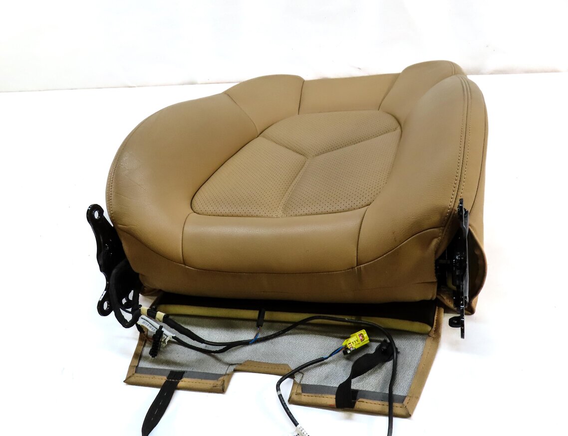 Thumbnail 4: 2011 PORSCHE CAYENNE (958) RIGHT PASSENGER UPPER TOP HEATED SEAT CUSHION (BEIGE)
