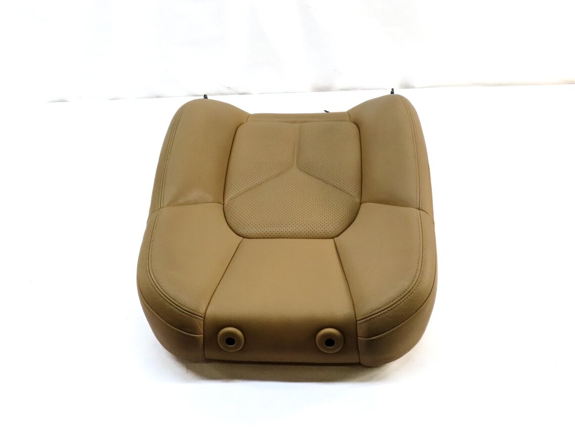 Thumbnail 5: 2011 PORSCHE CAYENNE (958) RIGHT PASSENGER UPPER TOP HEATED SEAT CUSHION (BEIGE)