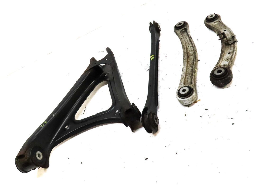 Thumbnail 3: 2011-2015 PORSCHE CAYENNE (958) RIGHT PASSENGER REAR CONTROL ARM SET
