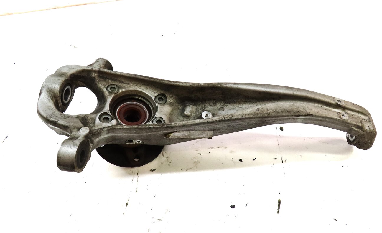 Thumbnail 4: 2011-2018 PORSCHE CAYENNE (958) RIGHT FRONT PASSENGER SPINDLE KNUCKLE HUB