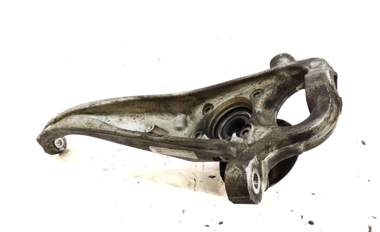 Thumbnail 2: 2011-2018 PORSCHE CAYENNE (958) LEFT FRONT DRIVER SPINDLE KNUCKLE WHEEL HUB