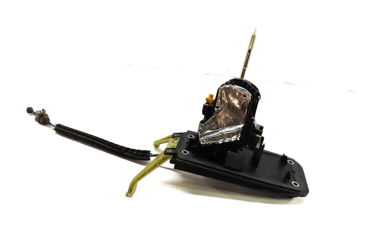 11-18 PORSCHE CAYENNE (958) AUTO AUTOMATIC TRANSMISSION GEAR SHIFTER ASSEMBLY