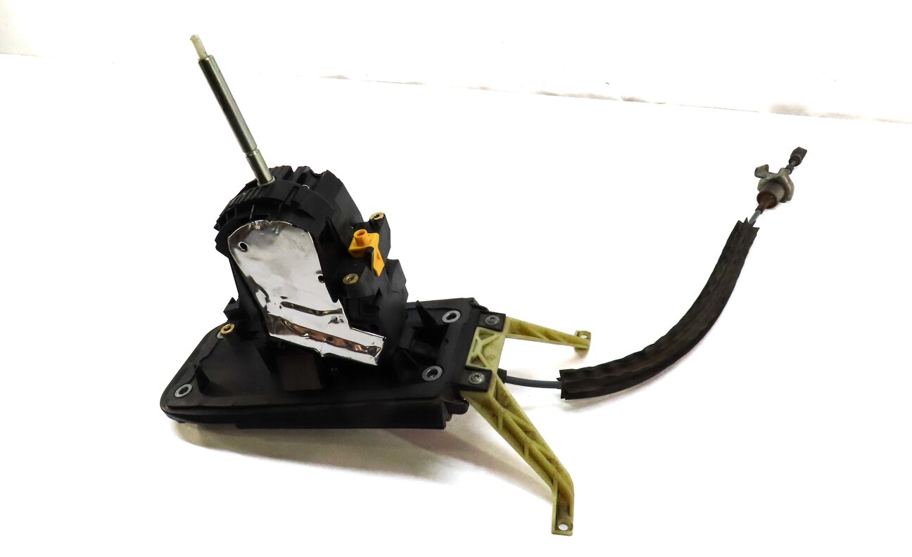 Thumbnail 4: 11-18 PORSCHE CAYENNE (958) AUTO AUTOMATIC TRANSMISSION GEAR SHIFTER ASSEMBLY