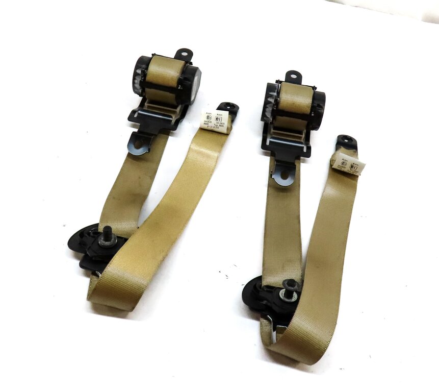 2012 BMW X5 (E70) REAR 2ND ROW LEFT & RIGHT SEATBELT RETRACTOR SET 2 (BEIGE)