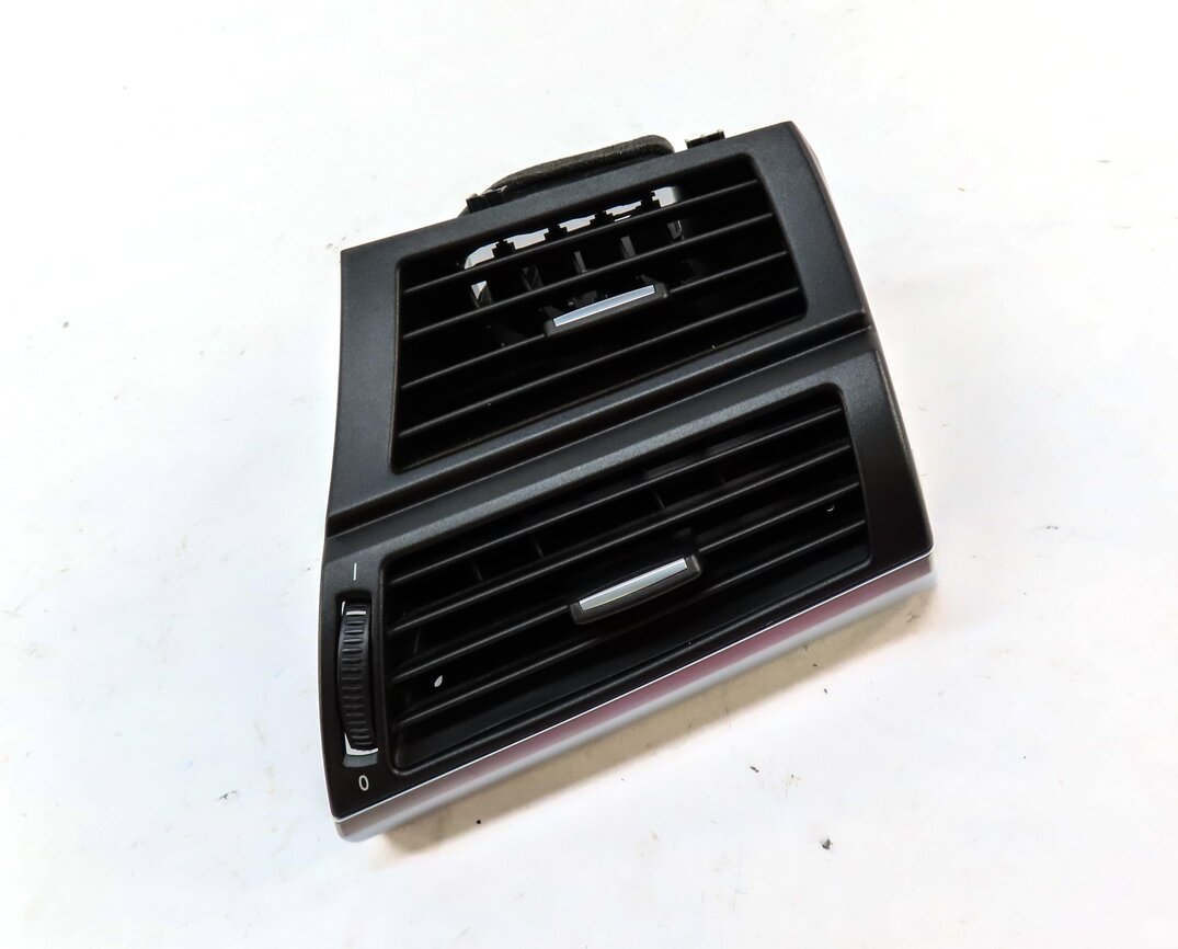Thumbnail 3: 2012 BMW X5 (E70) FRONT FAR RIGHT OUTER PASSENGER A/C HEATER AIR VENT 9227768