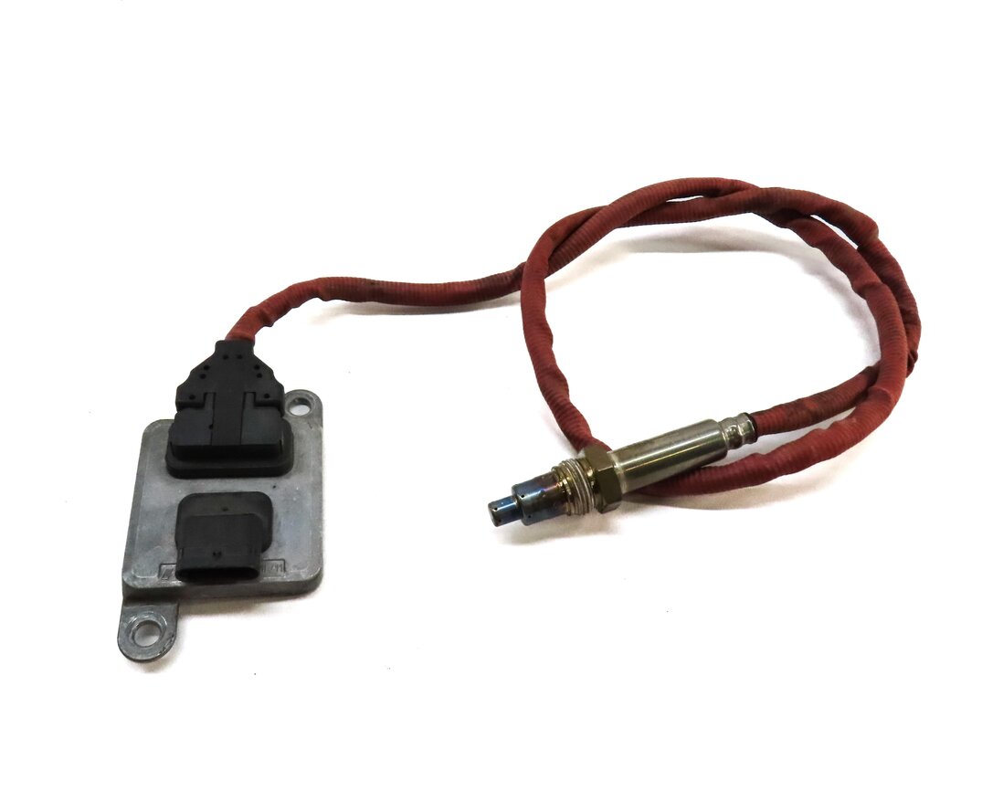 Thumbnail 2: 2012 BMW X5 (E70) 3.0L TURBO DIESEL M57Y ENGINE NOX SENSOR w/ MODULE 8589846