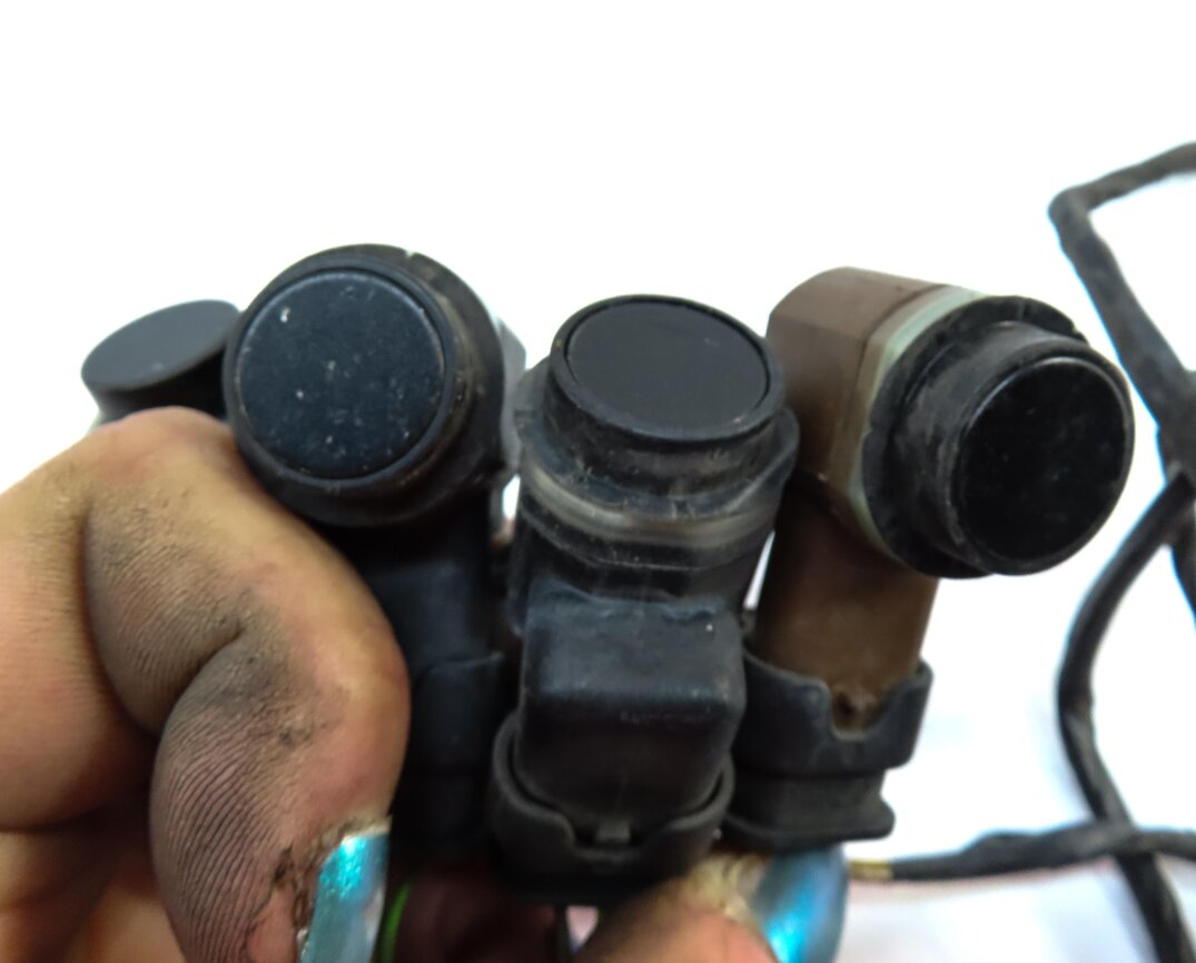 Thumbnail 5: 2012 BMW X5 (E70) FRONT PARK ASSIST PDC SENSOR SET4 (BLACK) w/ WIRE HARNESS