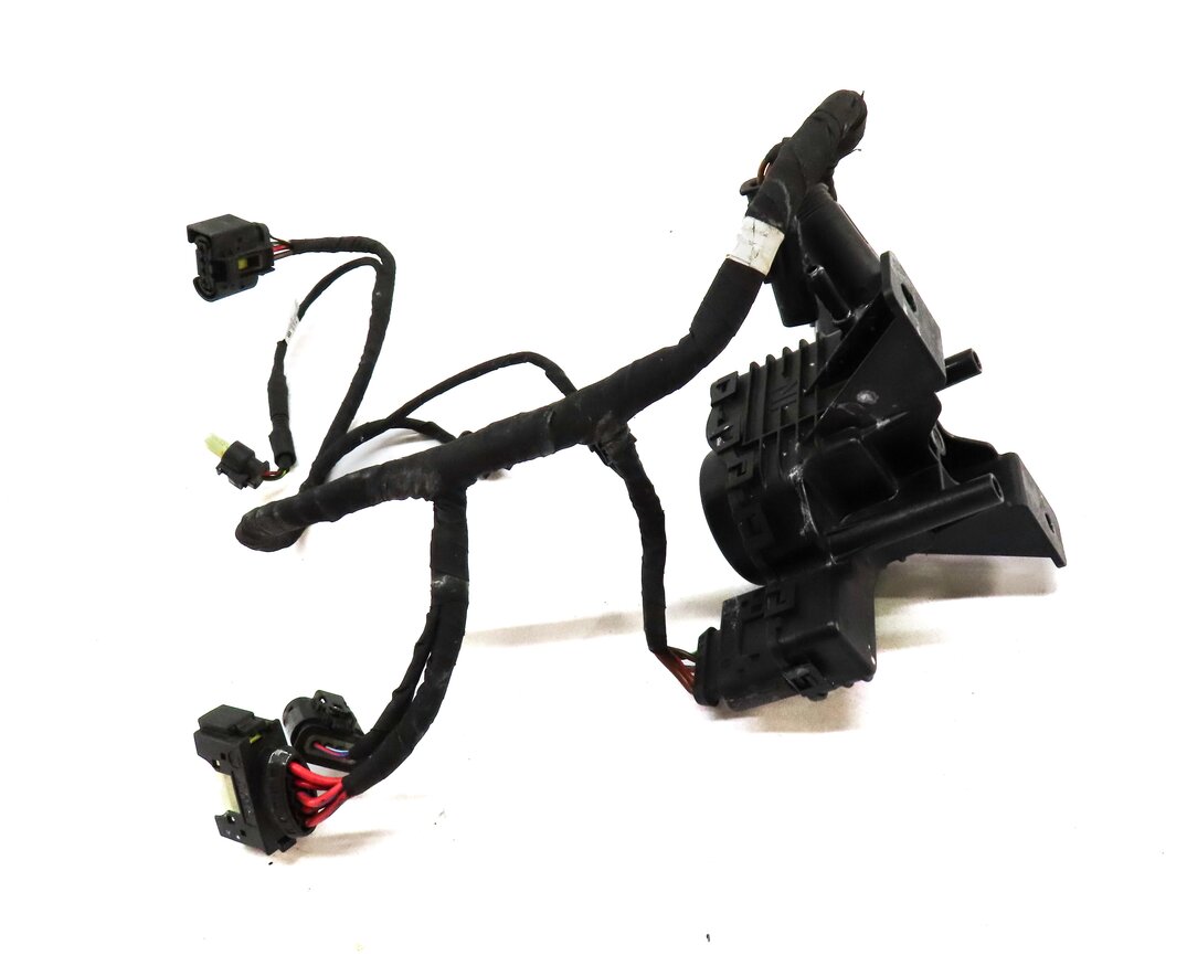 Thumbnail 3: 09-11 BMW X5 335D E70 E90 3.0L M57 DIESEL EMISSION FLUID TRANSFER PUMP & HARNESS