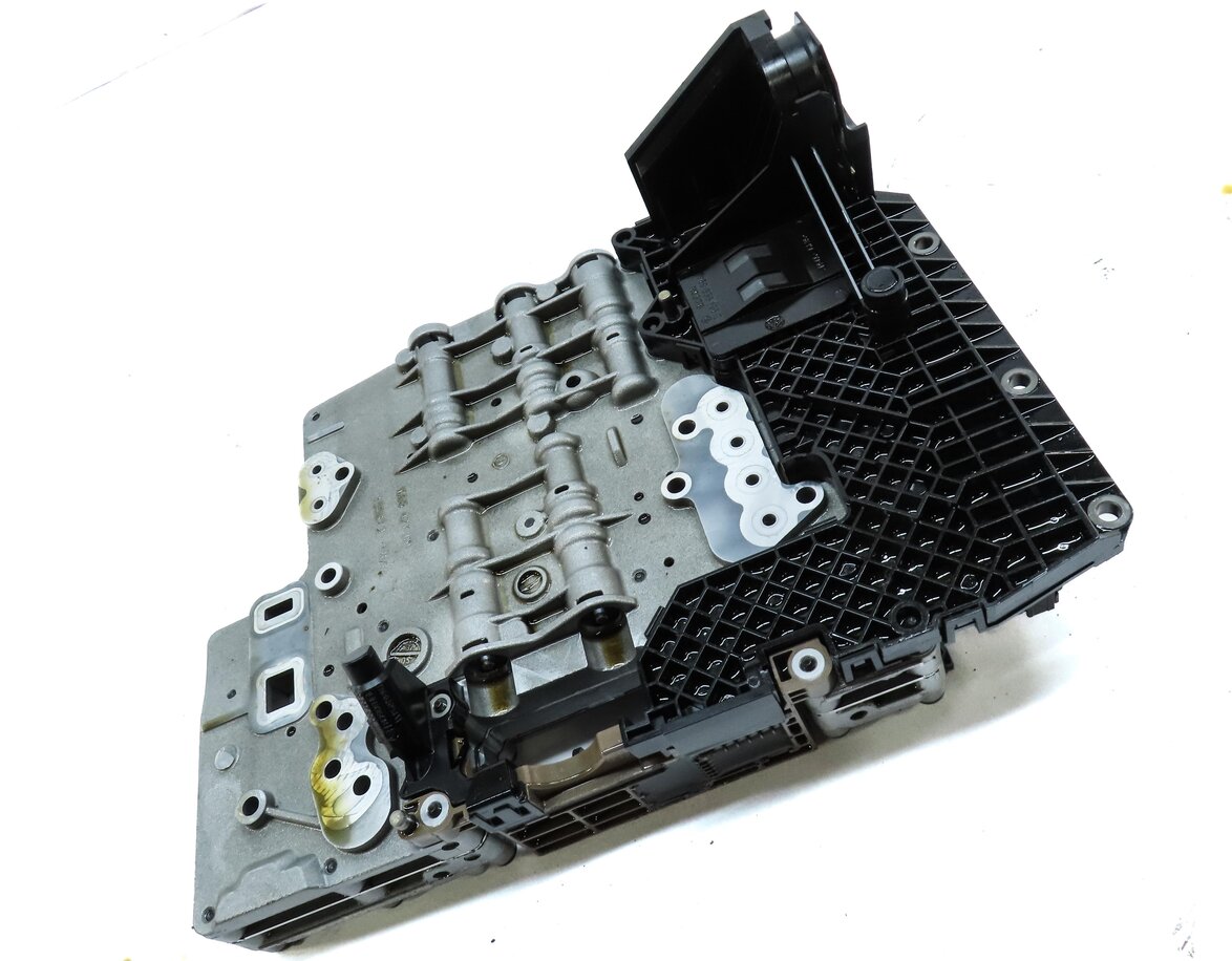 Thumbnail 3: 06-09 RANGE ROVER SPORT (L320 L322) 4.2L 6HP-26 AUTO TRANSMISSION VALVE BODY