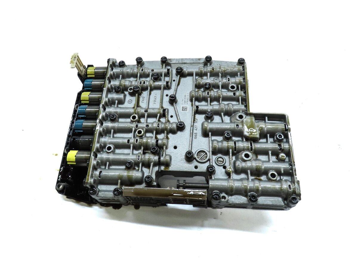 Thumbnail 5: 06-09 RANGE ROVER SPORT (L320 L322) 4.2L 6HP-26 AUTO TRANSMISSION VALVE BODY