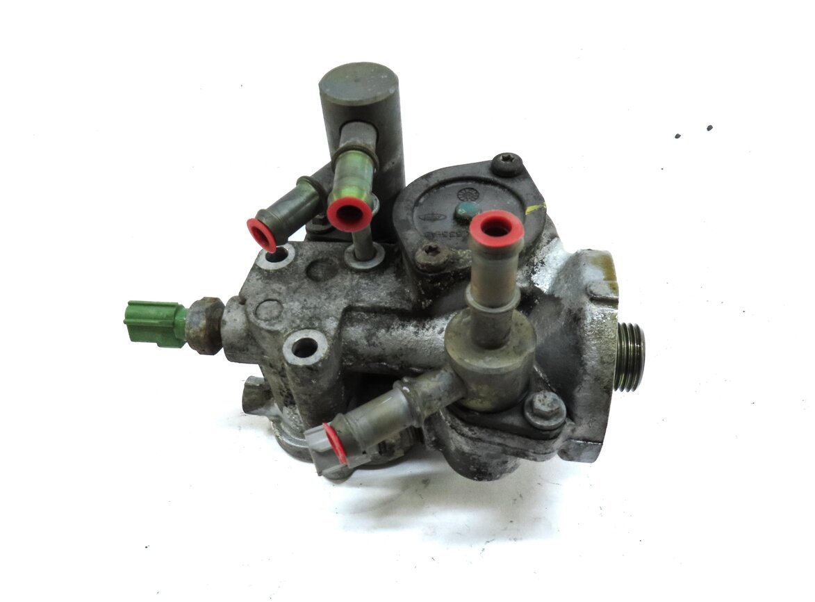 Thumbnail 2: 2006 RANGE ROVER SPORT (L320) 4.2L V8 ENGINE OIL FILTER HOUSING ADAPTER