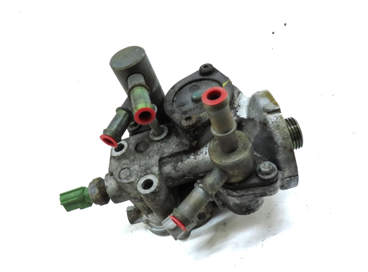 Thumbnail 3: 2006 RANGE ROVER SPORT (L320) 4.2L V8 ENGINE OIL FILTER HOUSING ADAPTER