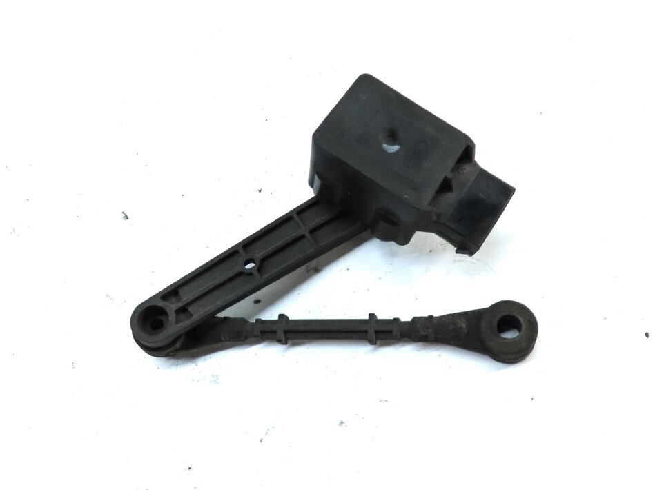 Thumbnail 3: 2006 RANGE ROVER SPORT (L320) REAR RIGHT SUSPENSION HEIGHT LEVEL SENSOR