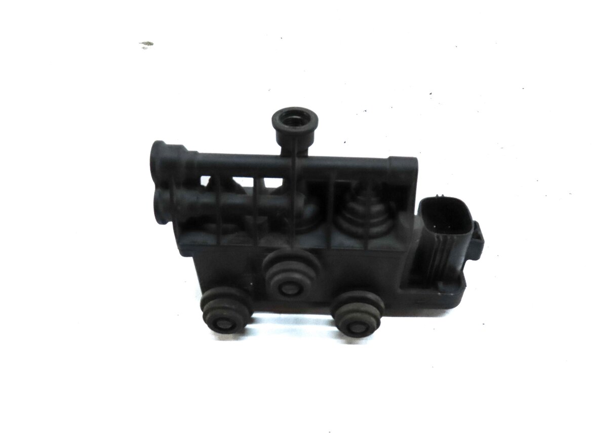 Thumbnail 4: 2006 RANGE ROVER SPORT (L320) FRONT & REAR AIR SUSPENSION VALVE BLOCK SET-3