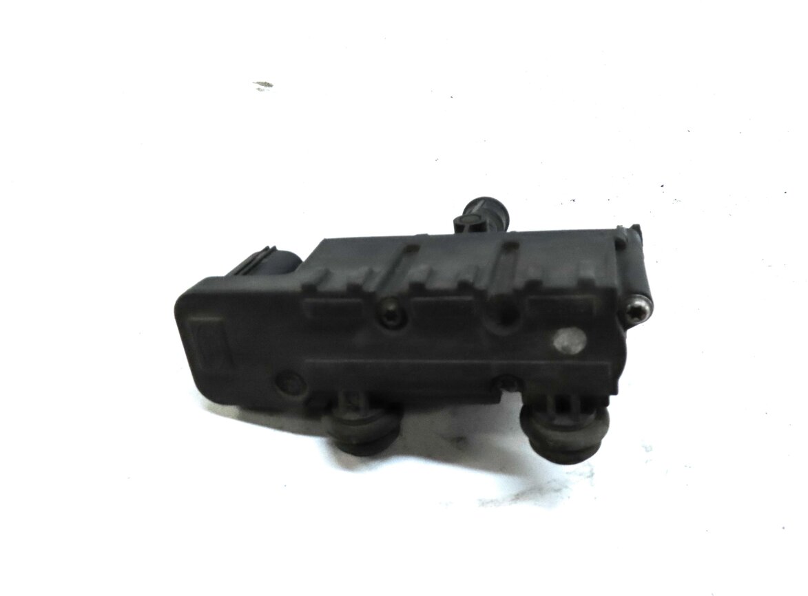 Thumbnail 6: 2006 RANGE ROVER SPORT (L320) FRONT & REAR AIR SUSPENSION VALVE BLOCK SET-3