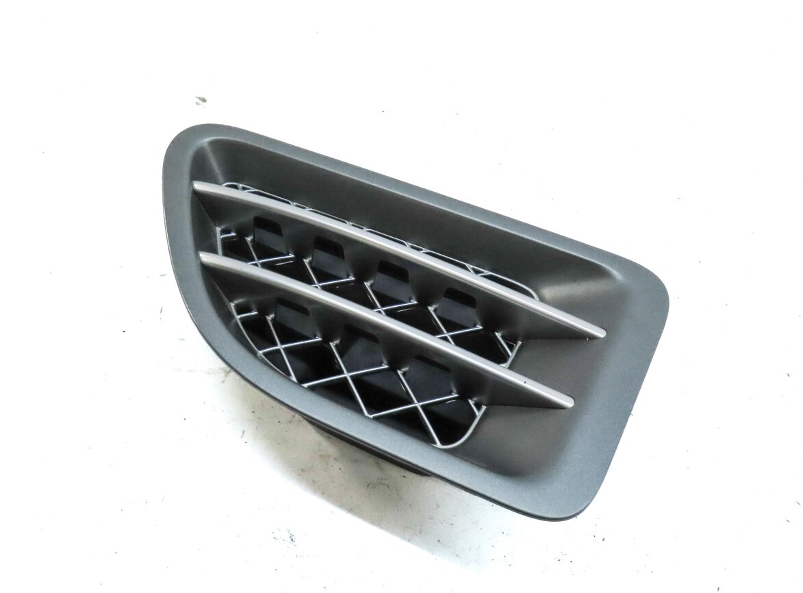 2006 RANGE ROVER SPORT (L320) FRONT LEFT DRIVER FENDER GRILLE VENT TRIM