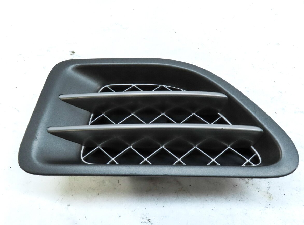 Thumbnail 4: 2006 RANGE ROVER SPORT (L320) FRONT LEFT DRIVER FENDER GRILLE VENT TRIM