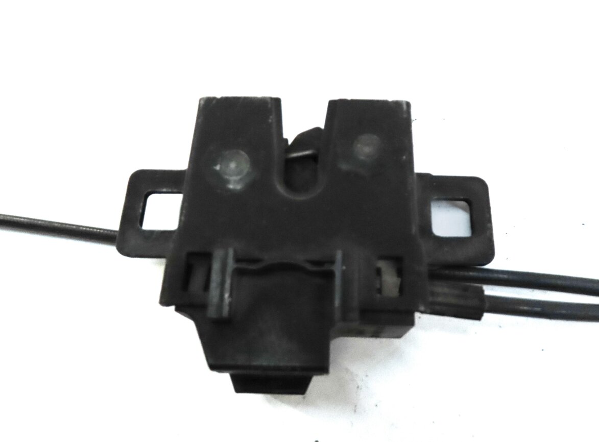 Thumbnail 9: 2006 RANGE ROVER SPORT (L320) FRONT LEFT & RIGHT LOWER HOOD LOCK LATCH SET-2