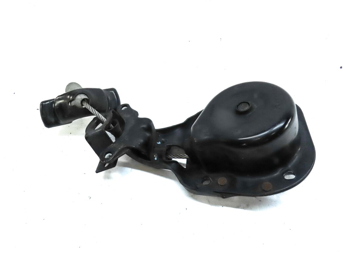 Thumbnail 5: 2006 RANGE ROVER SPORT (L320) EMERGENCY SPARE TIRE CARRIER WINCH HOLDER