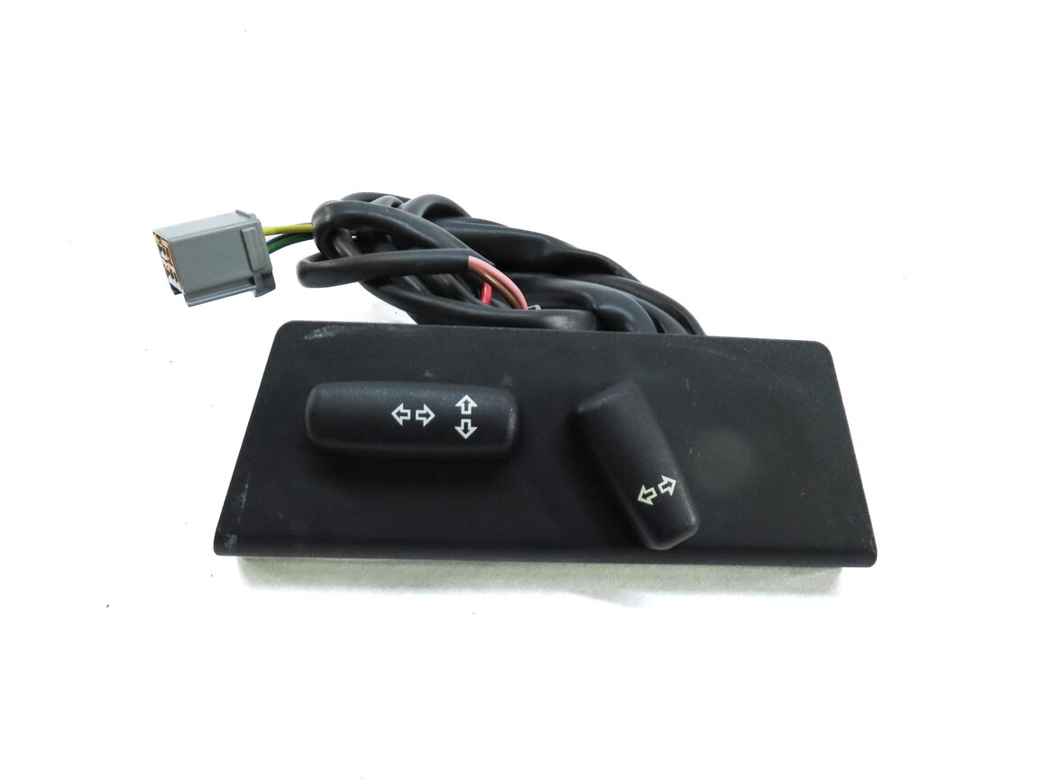 Thumbnail 2: 2006 RANGE ROVER SPORT (L320) FRONT RIGHT PASSENGER SEAT ADJUST SWITCH