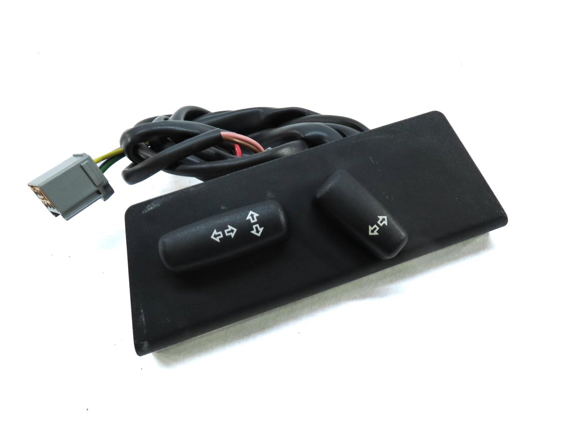 Thumbnail 3: 2006 RANGE ROVER SPORT (L320) FRONT RIGHT PASSENGER SEAT ADJUST SWITCH