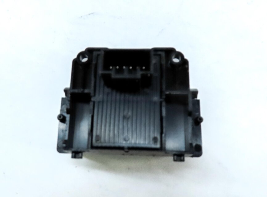 Thumbnail 5: 2006 RANGE ROVER SPORT (L320) EMERGENCY PARKING BRAKE SWITCH BUTTON