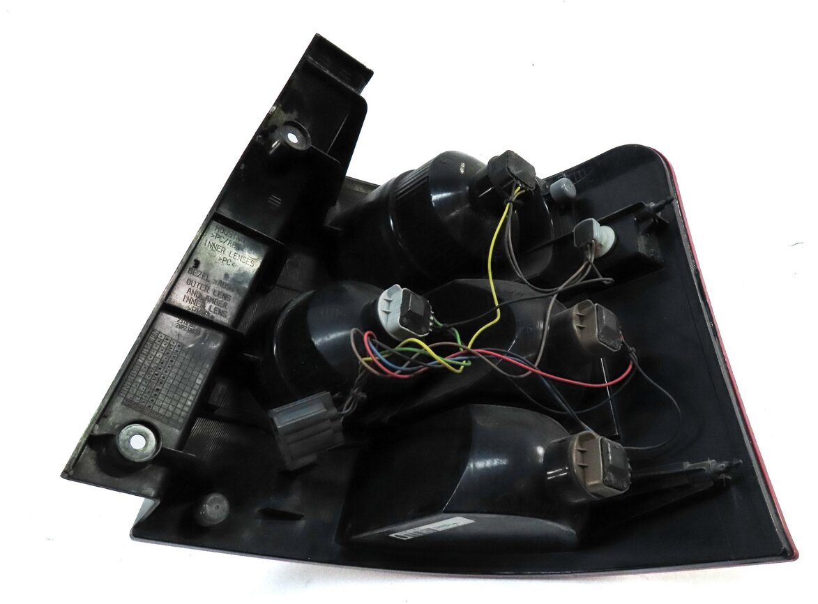 Thumbnail 5: 2006-2009 RANGE ROVER SPORT (L320) LEFT DRIVER TAILLIGHT BRAKE LIGHT LAMP