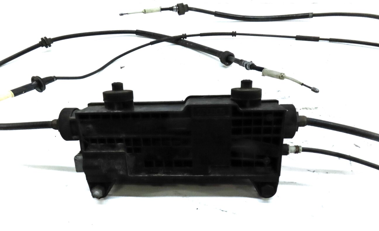 Thumbnail 5: 2006 RANGE ROVER SPORT (L320) EMERGENCY ELECTRONIC PARKING BRAKE ACTUATOR MOTOR