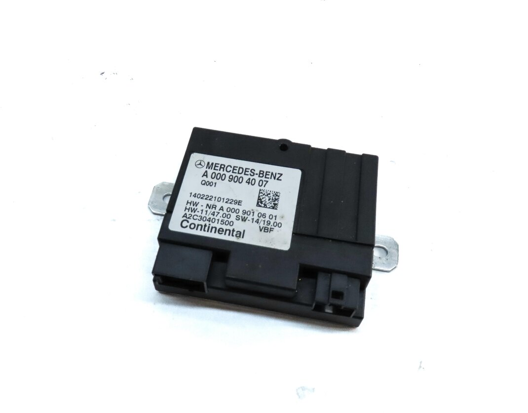 Thumbnail 1: 2015 MERCEDES C300 (W205) FUEL PUMP CONTROL MODULE
