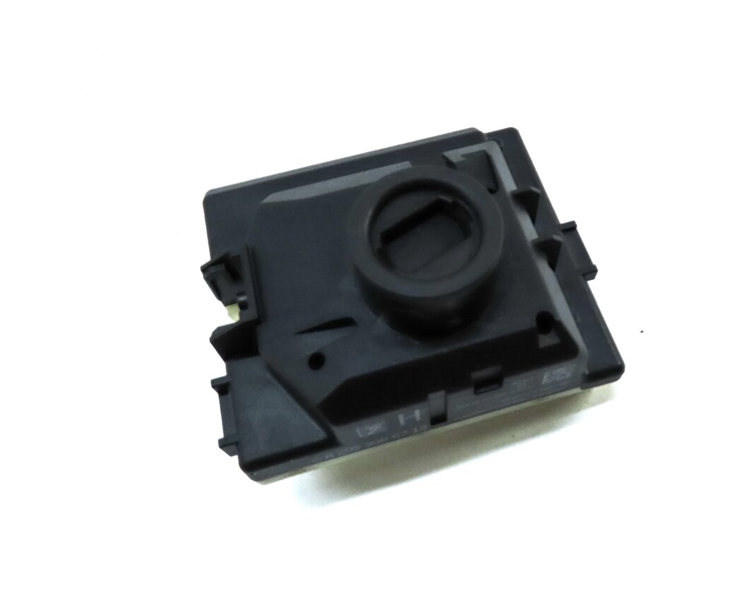 Thumbnail 3: 2018-2019 MERCEDES BENZ C300 GLC300 GLC350e (W205 X253) IGNITION SWITCH MODULE