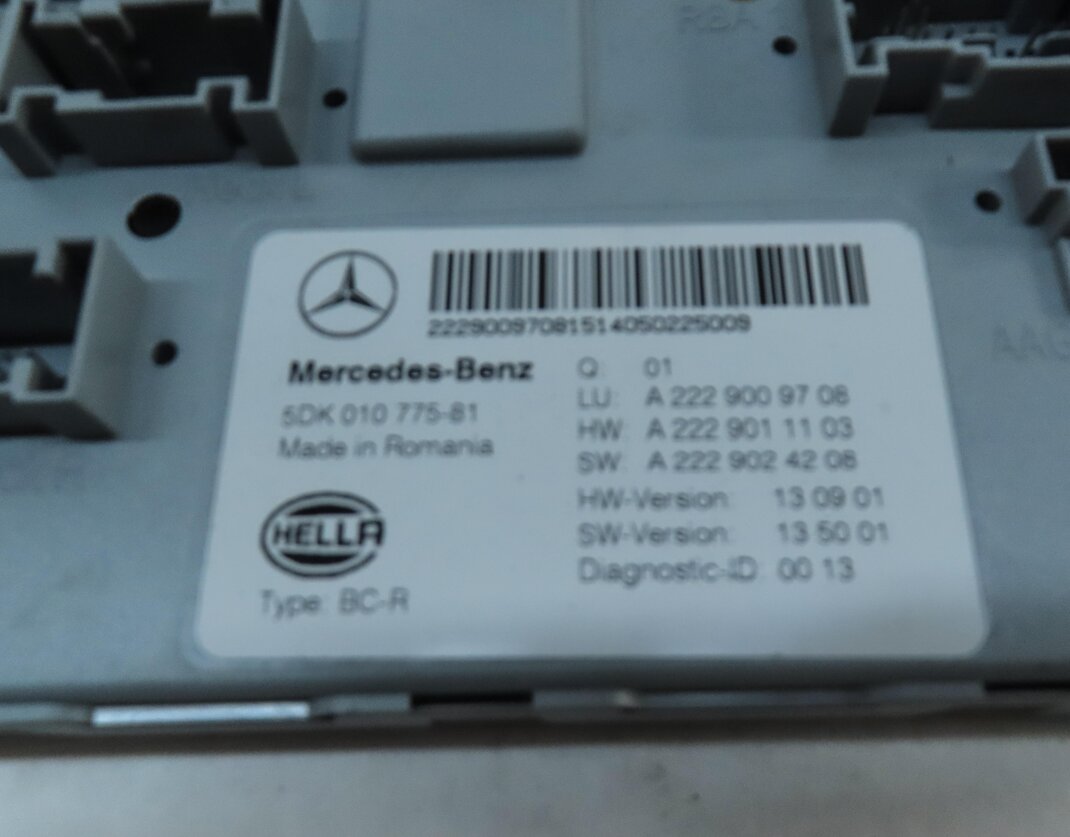 Thumbnail 3: 15-16 MERCEDES C300 C350 C400 C450 (W205) REAR SIGNAL ACQUISITON CONTROL MODULE