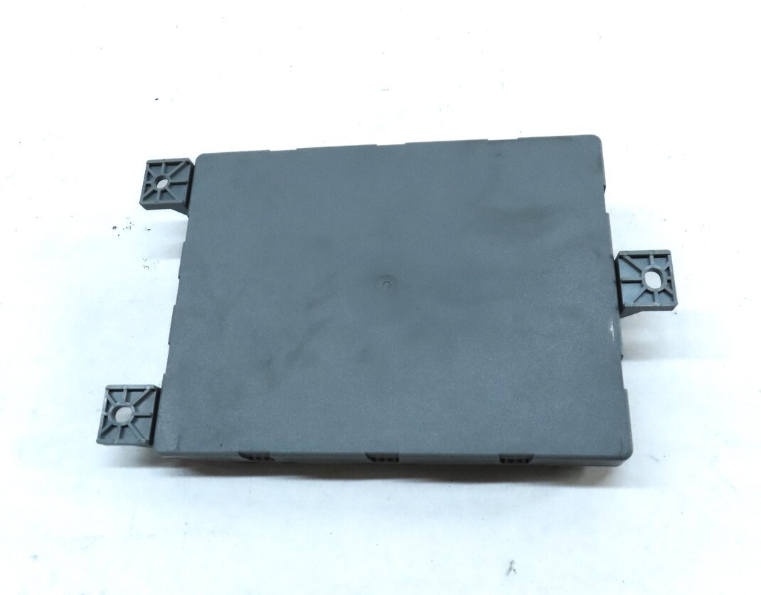 Thumbnail 4: 15-16 MERCEDES C300 C350 C400 C450 (W205) REAR SIGNAL ACQUISITON CONTROL MODULE